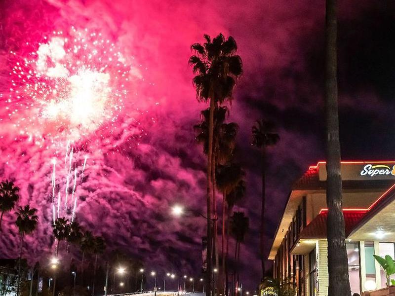 B43EEF74F61A6D0242AB05B0ED9917B0