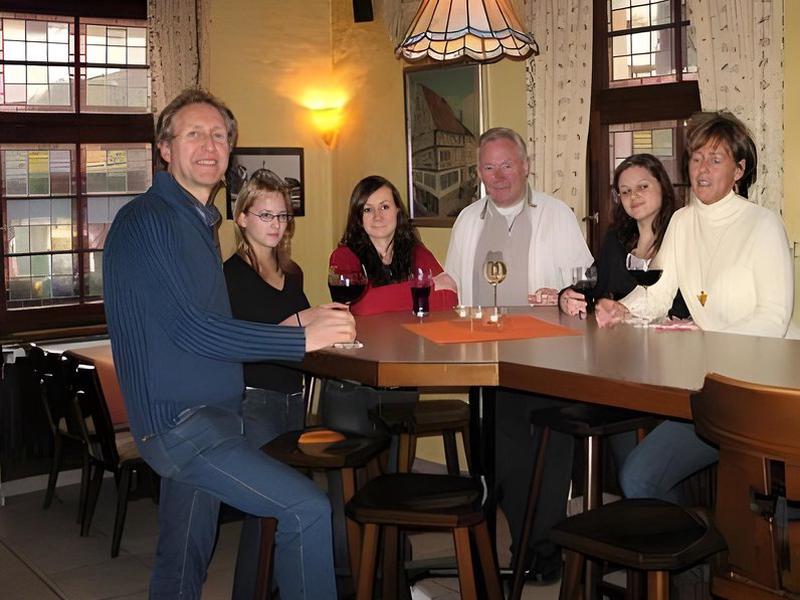 AA4C097A93B6772515903DE980B9ADE8