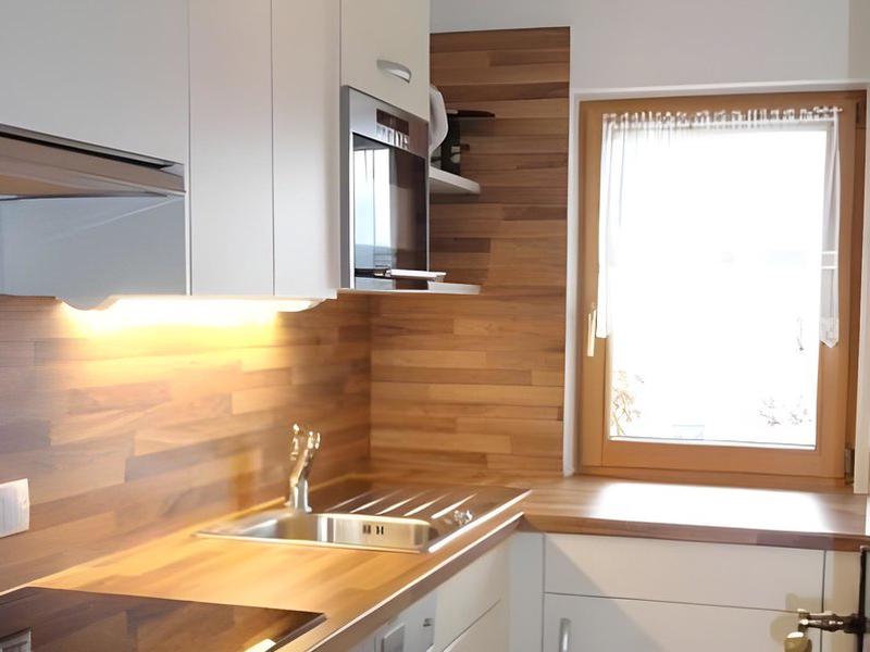 E0DEDC115770C793E6E1695458A62072