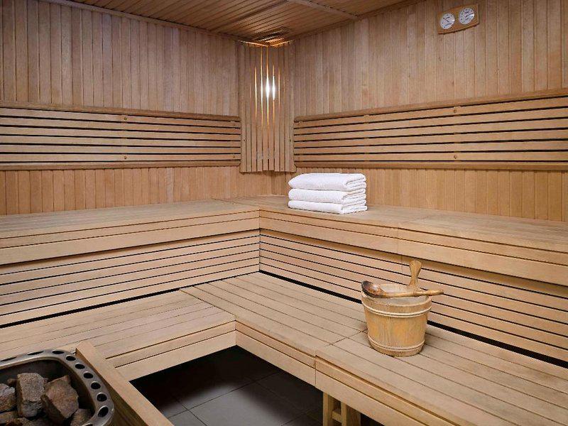 A62FF44EA2499161F86DF2AAFE283B34