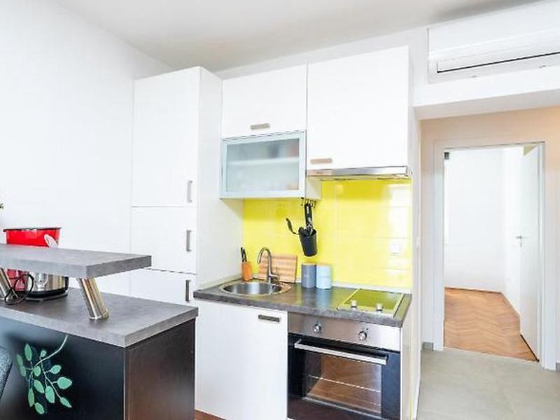 6715E7A9A7E543C4912A7A1153EBC643