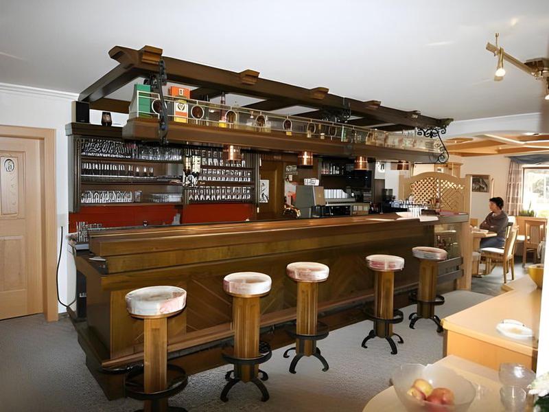 AF9B778126D09CBB55645DD945BA823E