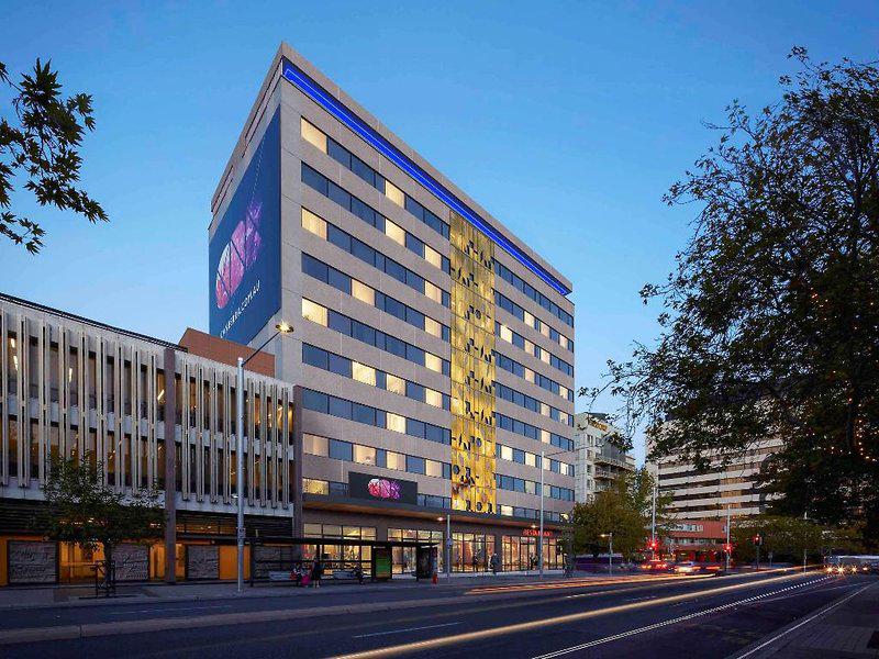 D66A02A9DD9C96848BC3AC3F39A5DB5D