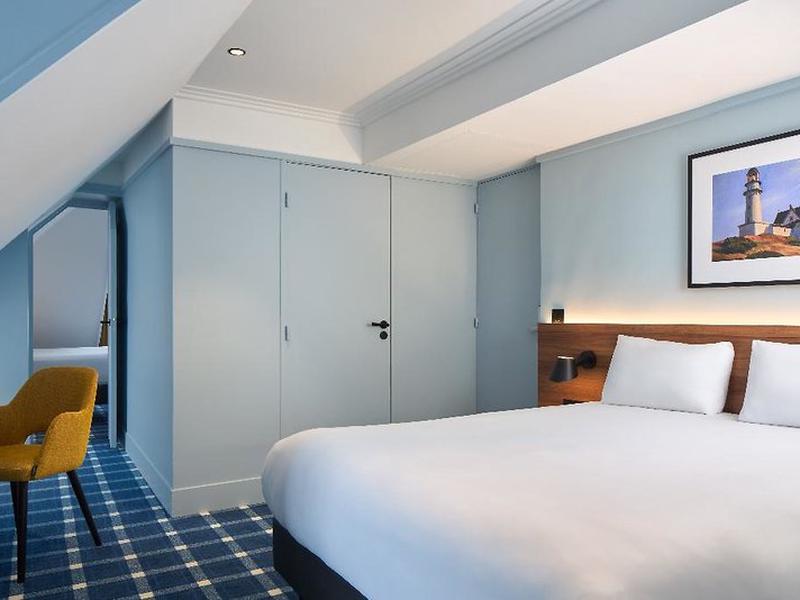 79E6E9239A308DFB6B2D3691FBC39385