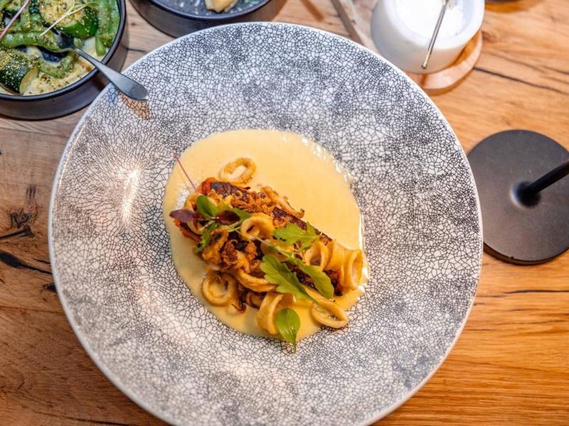 D2A4C11410C38ED8E08F9B1581540405