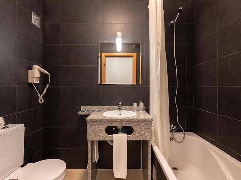 49CA54EC48EBFF2E3FEBAC256E445D33