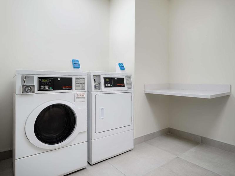 8B57BE338519A784C6BFA728ED25351E