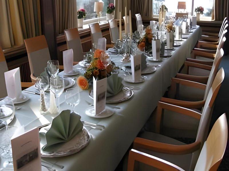 3E2C20F80C46E54227973A38A397474B