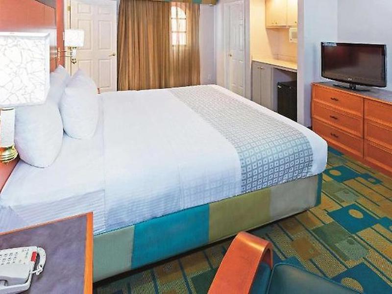 C1BAC7D4743AA366D5B722954EDC7BDD