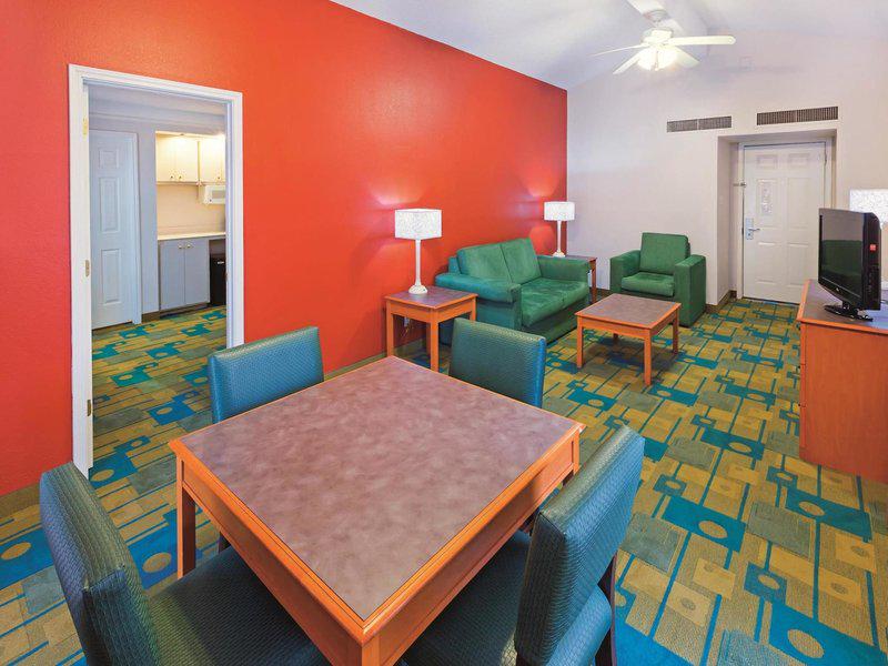 D2792AFFF17C7B6C8CDC2633538A641C