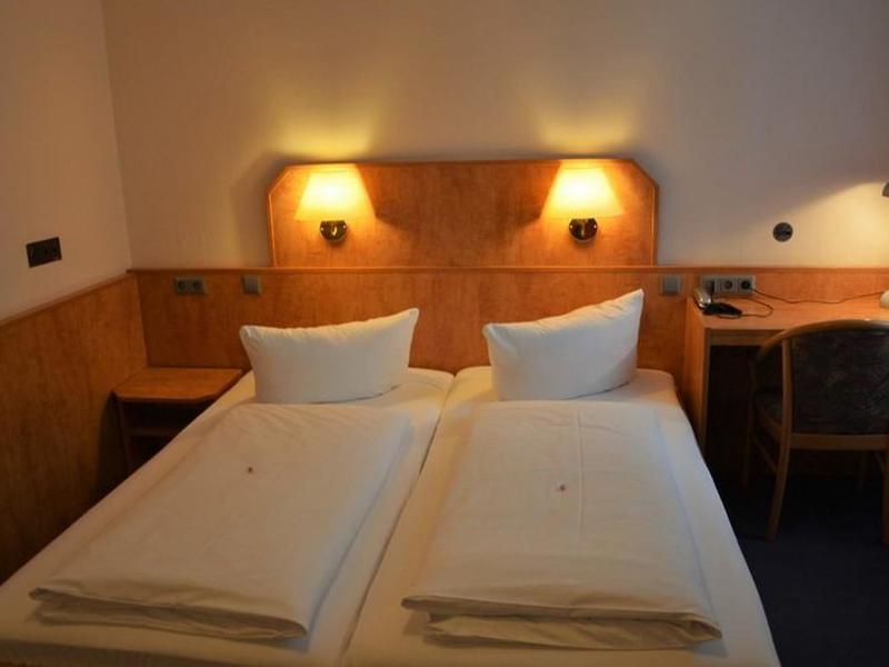 2F07875B5D79E0B484C86FA8D54EDFD8