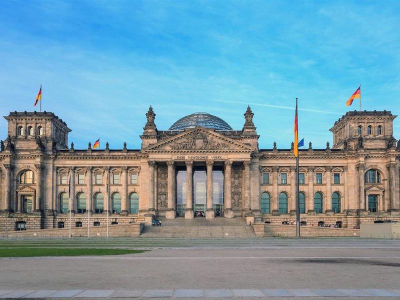 E892E4C7AD7A09AEB3DF9D967E0D45A4