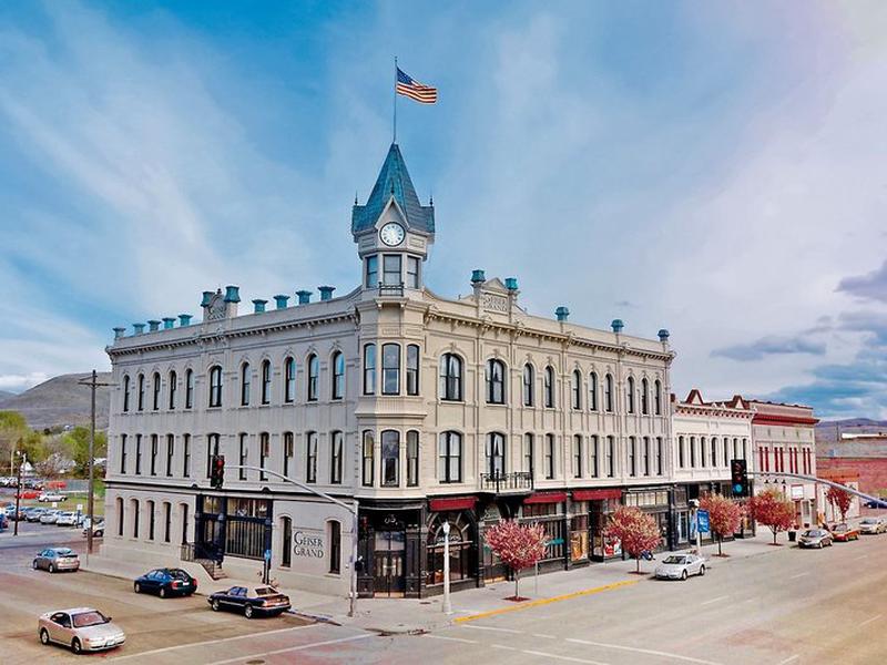 5161CBB1B939DBD1BDD6755075E261EB