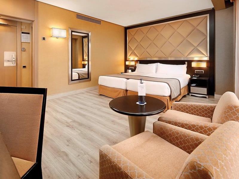 3835C1C0A30E7F3CCFE899D282565F92