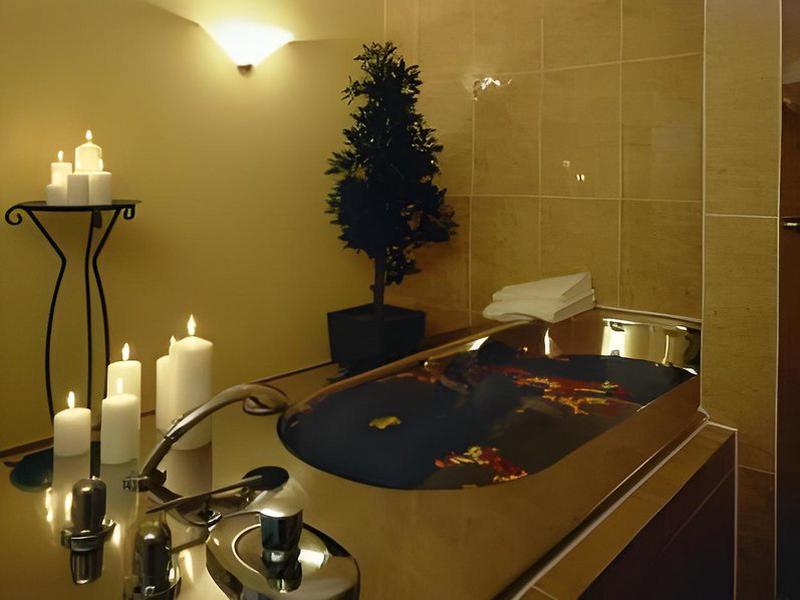 71F66888A0943DA1C69C1AA4FF89A61B