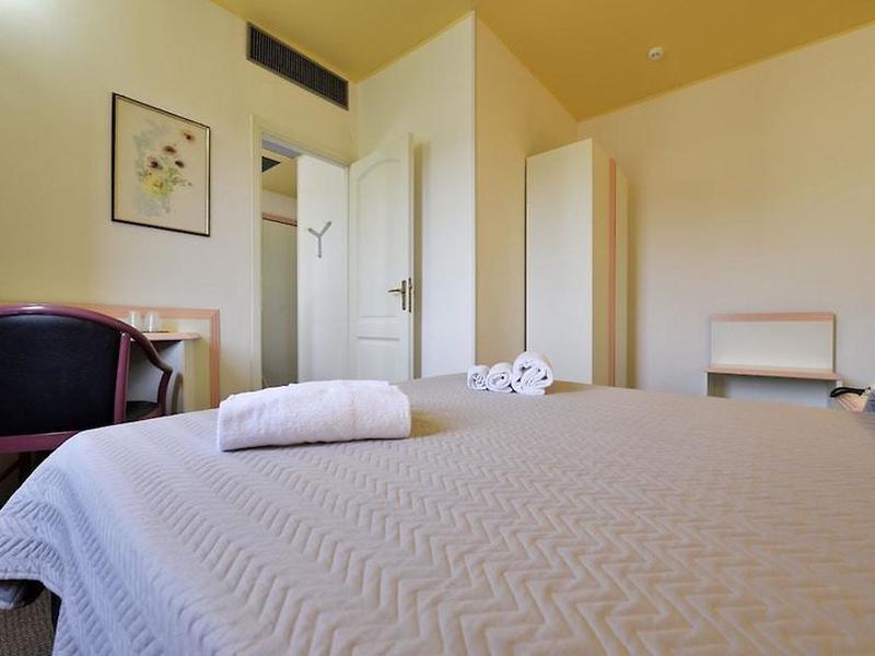 34A4DD185450AC75FB1F83F562BF25BF