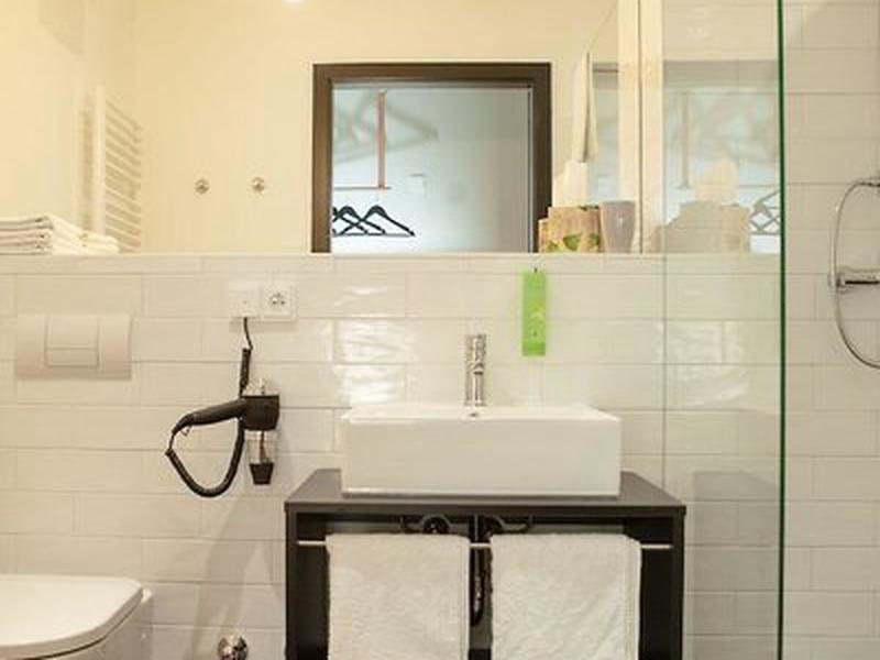 AD280C165EC8274B86B2BCAFF9E416E0