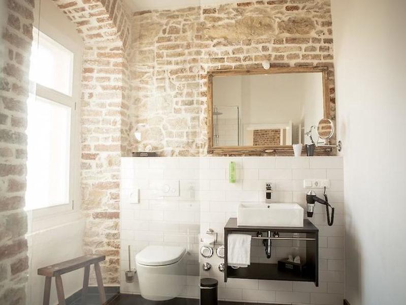 38D92EAB6940317225EDE9D4B35B4104