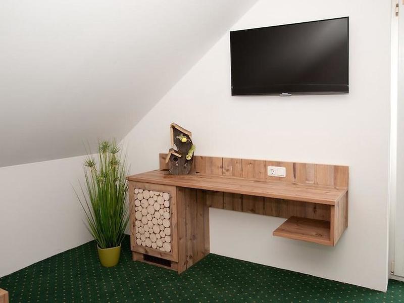 158C9F555D985BC7F750071DF058A033