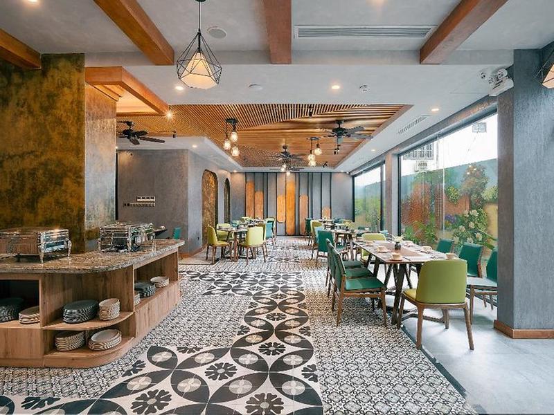 F4395D95842142D44B42A43799B4248B