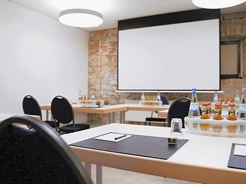 755C0F192B0A1A6CAFA6B81BAF2DB902