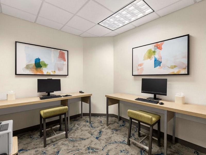 2F6156E5AA824F8DD51A105971025229