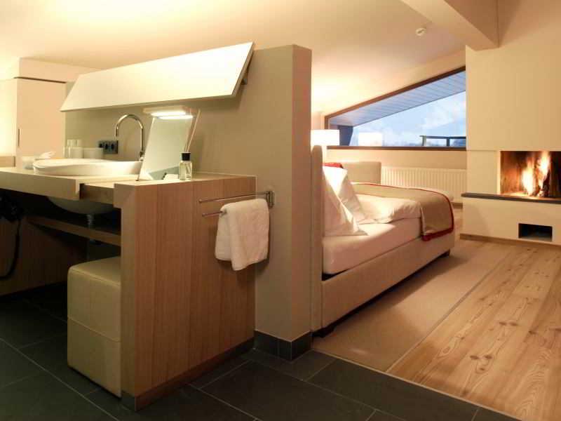 7E1D907435ED3B6F6AB9EBDE444005FE