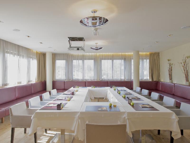 F801788C05400B3FB4AC06C2E988947F