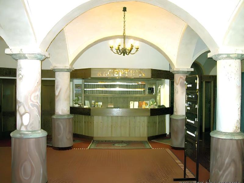 33567989F8E8CF968BC111342FEF171D