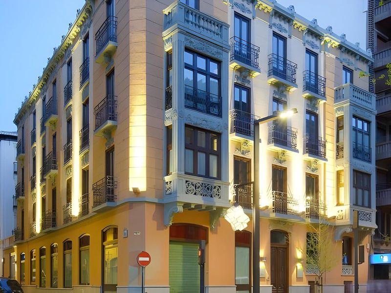 DFA4AC87C18B1A40DE9598D25DCD0695