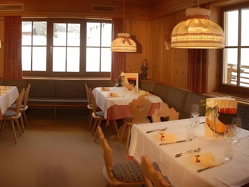 A80D500398D27F3BE6C9E1BBAB1CDE3B