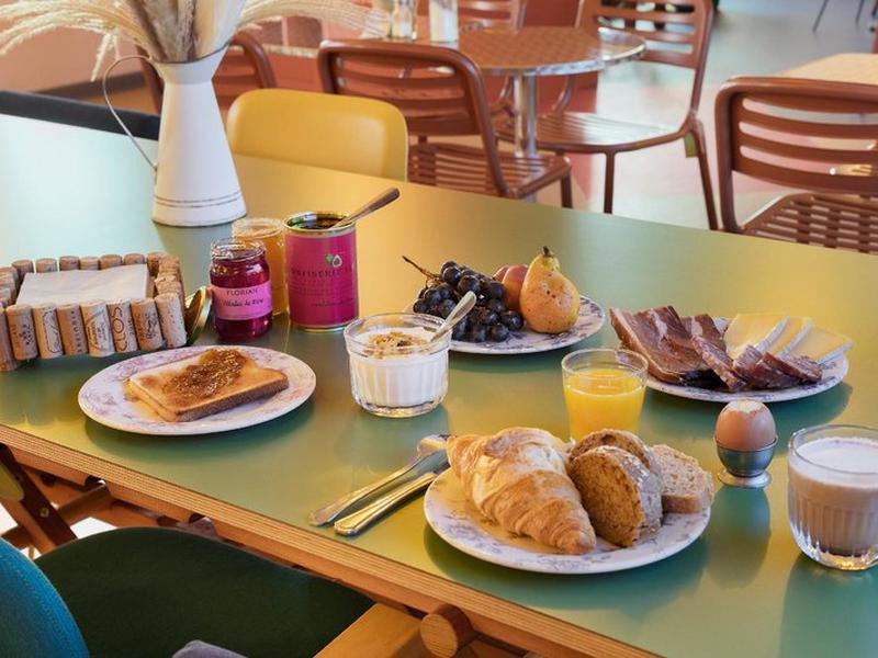 82EFD8D6BC0B6A927EC9CCD0EF566C12