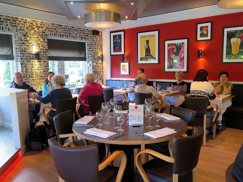 5894ADC556AA53D82C5E970BBA3C673F