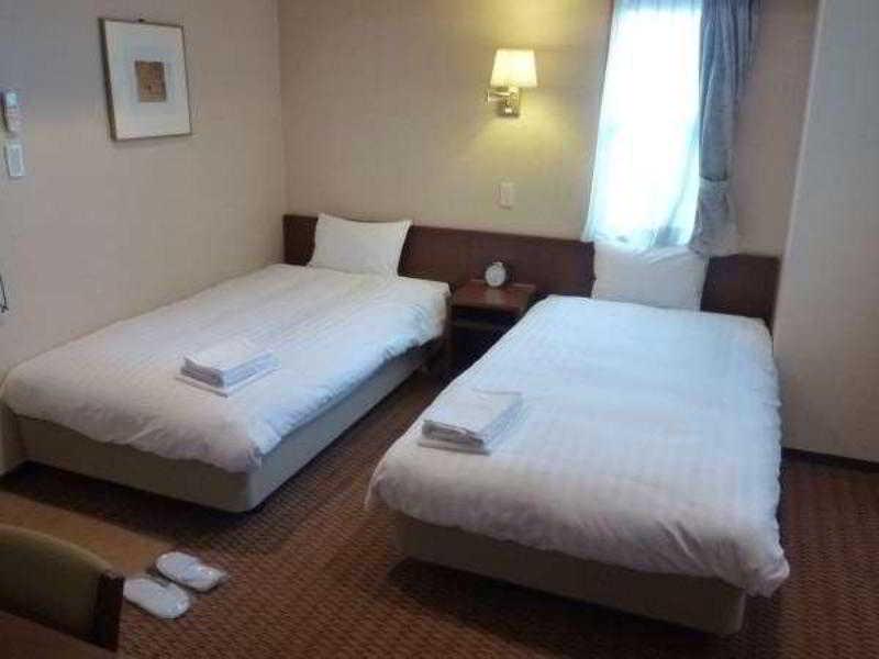 E80A3C21E7D1575D0613817F999C0D4A