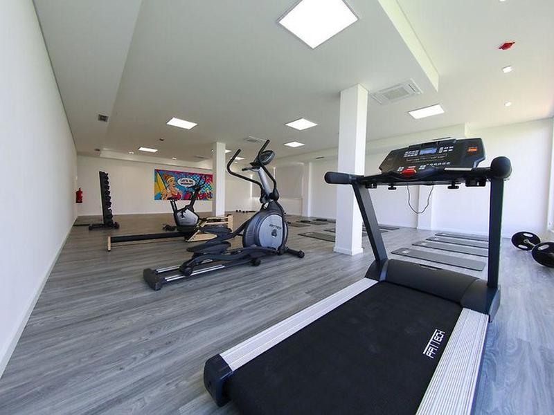 76EEC0E6F592E04F72350D04B6BB85A8