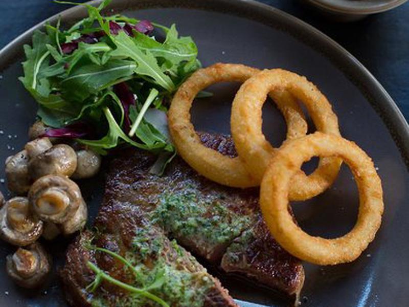 139B94CAC7DAB84D1805D9BC82A5E81A