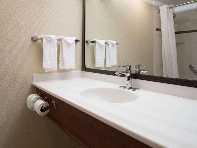 46EBC5E1535AF12D0A7F75D5E41DE037