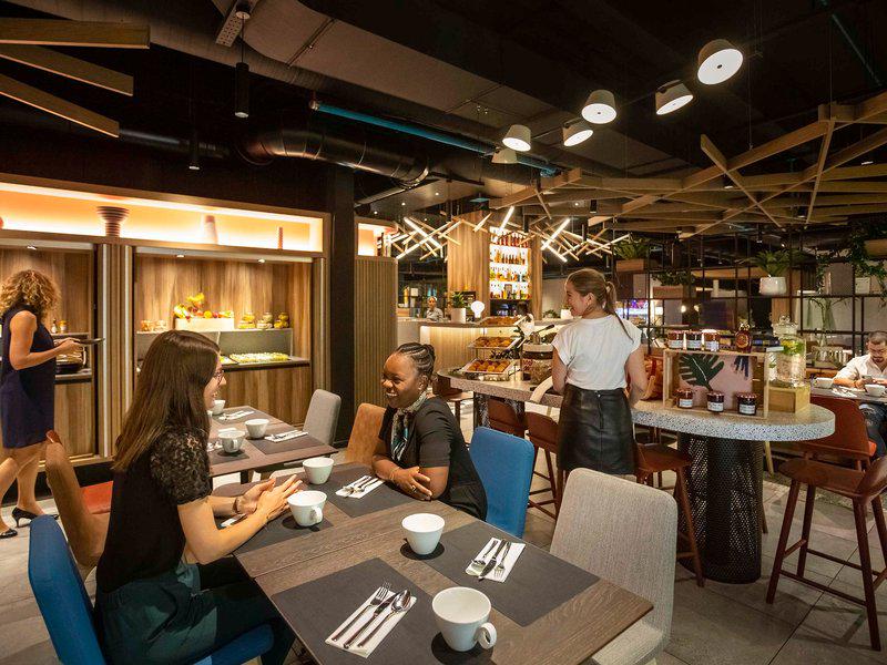 10DC794E47C11E1935BED278E8C0E55B