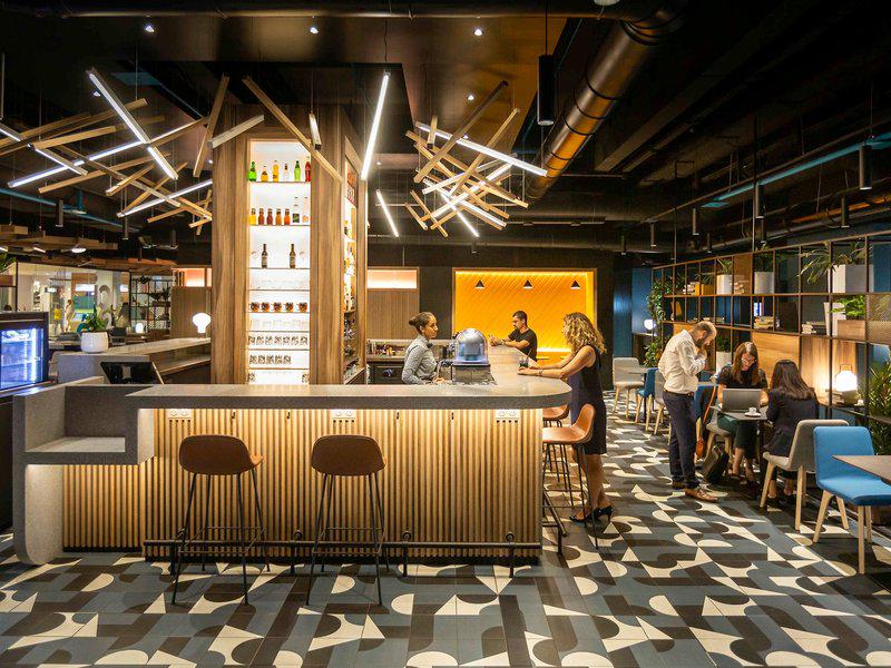 40051BB6864636BA9B6EDE50917BE971