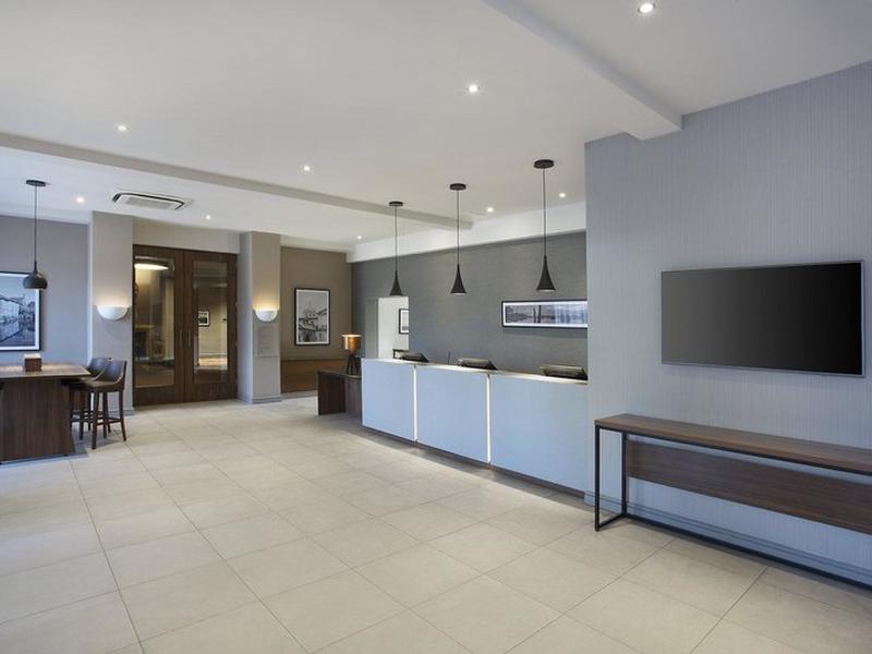 9228EBE80E046A51245FF63F2C182355