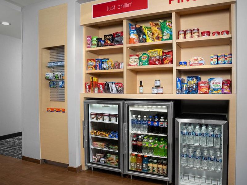 B10604C42F83CC1205C9D1766405FF18