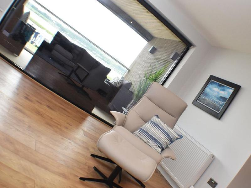 99BDE899DB5C24D72C546B8D06ED2193