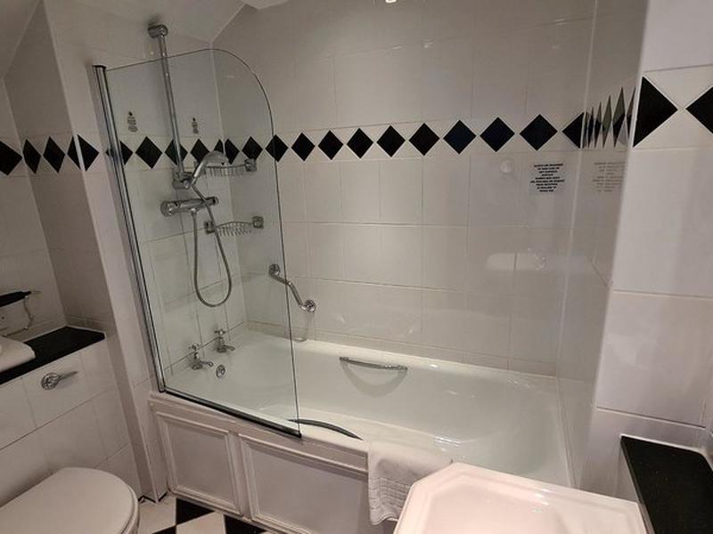 D883FCEEE58BAEB865407B107DCCE08D