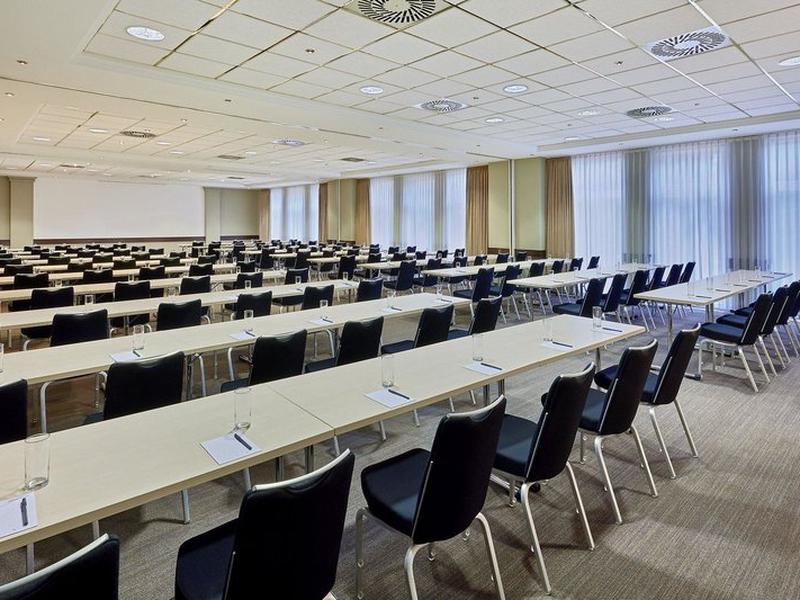 EF9344D8E48B827D6BFF56066CE6CF5E