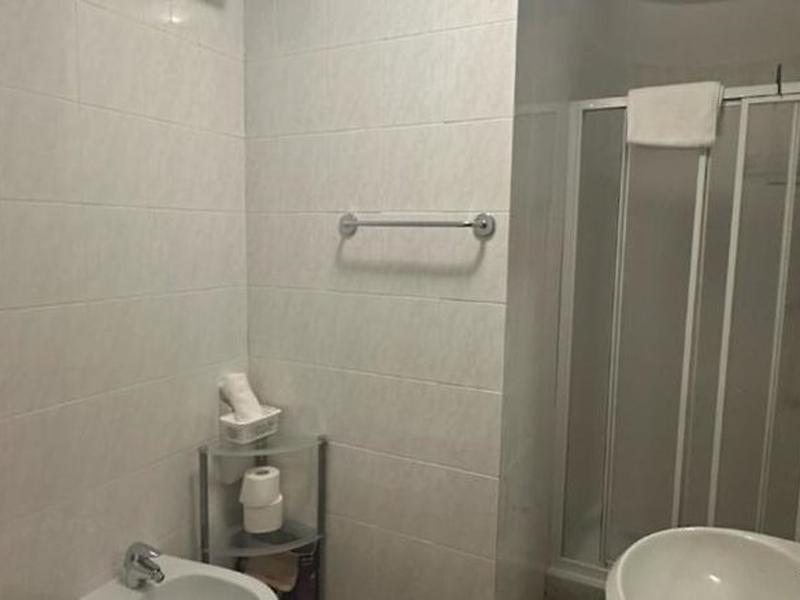 33D082115CC8F09710F9D1188E29583B