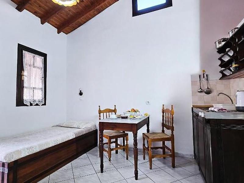 DD3E3A037A4387C2C78F52EC944A5EFB