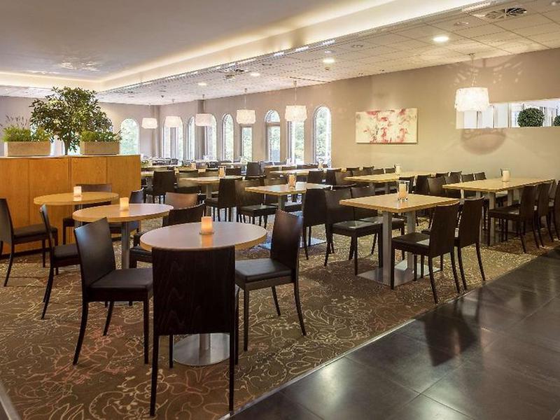 44EAE6115EAAC84D571BF0445F0FC6EC