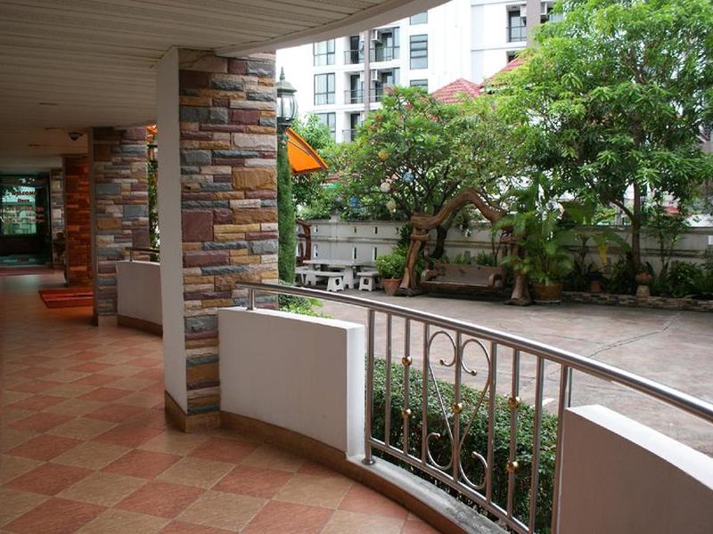 3D522B46AB33E9AC39E30F43E76B875C