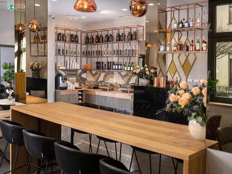 DB7CBAAB1921485D587F5B0D84269C14