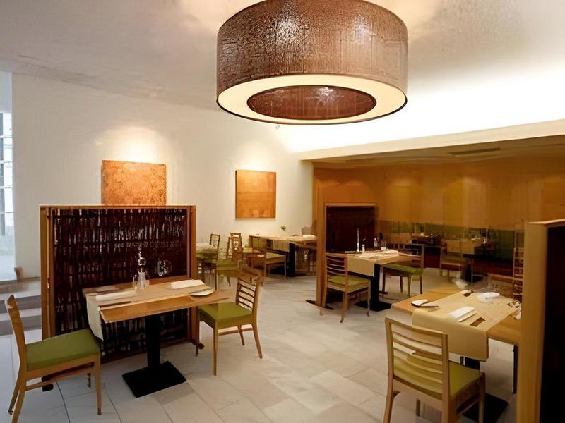 F23F4F5294EA181ADBA2C5DB966DDD30